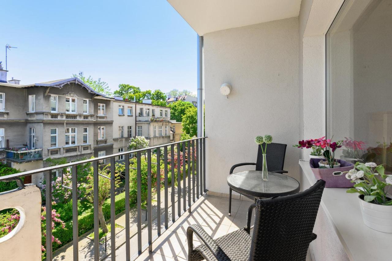Grand Apartments - Apartment For 7 People In โซพอต ภายนอก รูปภาพ